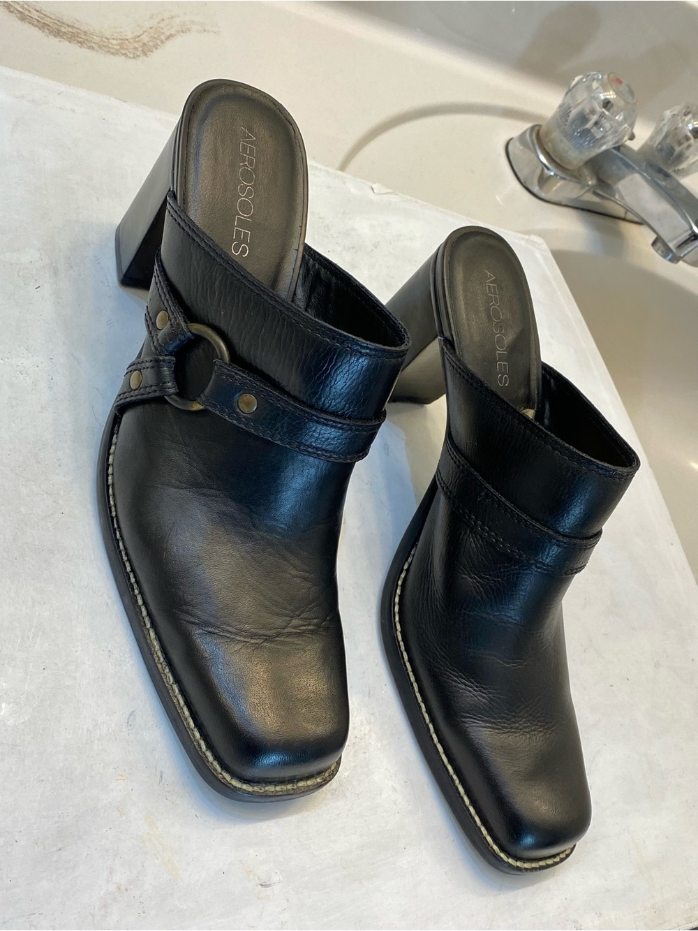 Aerosoles black leather mule excellent condition perfect bottom clean Size 8.5M
